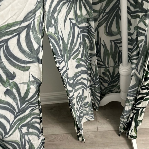 Show Me Your Mumu Karmyn Cape Peruvian Palm size small - Picture 7 of 11